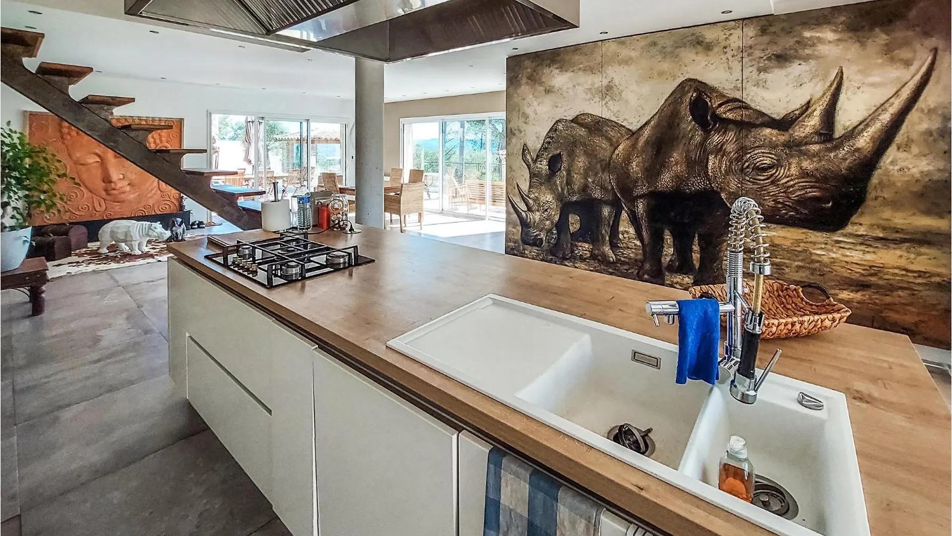 Lovely Home In Cuers With Kitchen