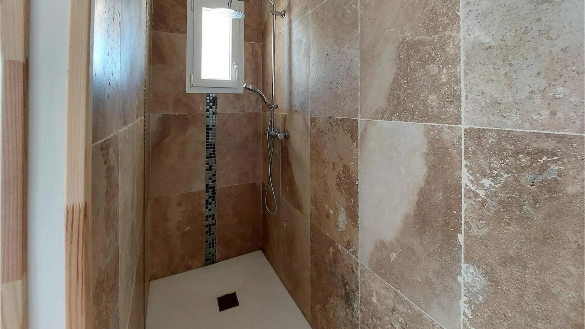 Holiday home Lovely Home In Cuers With Kitchen France